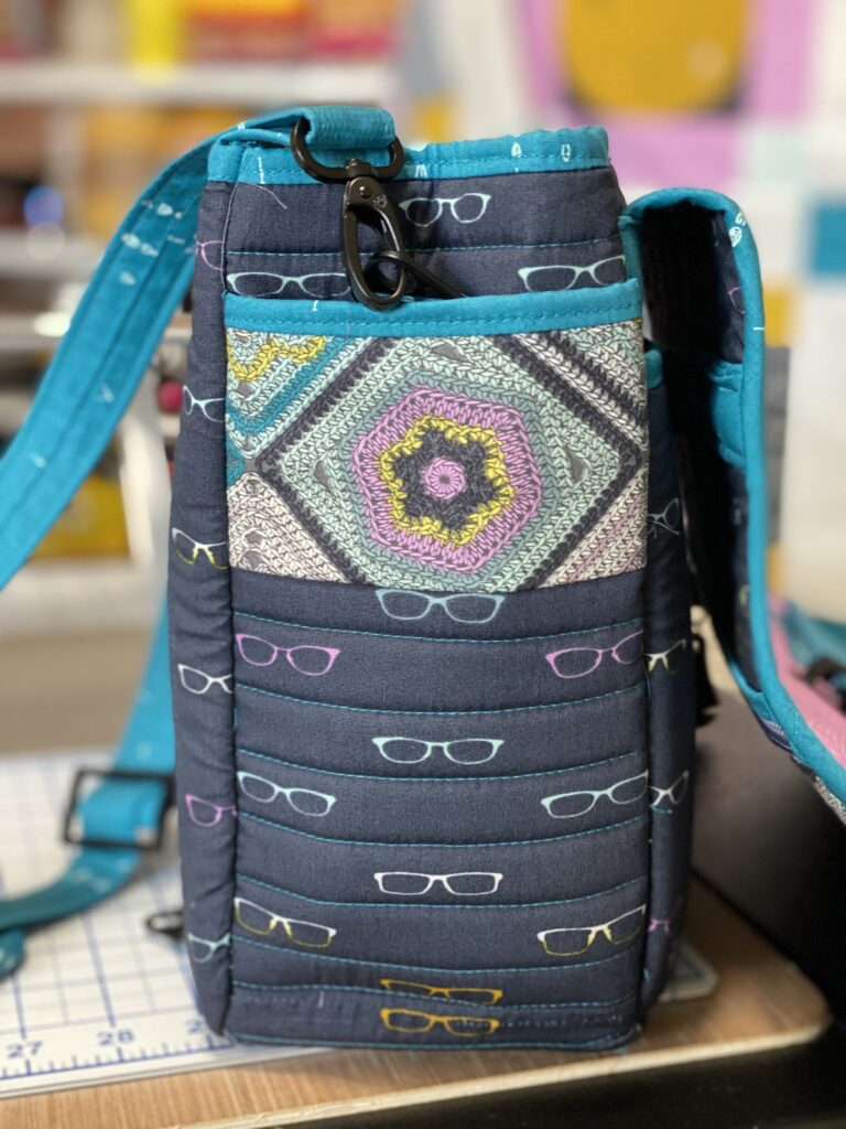 #SewPINK: MJs Messenger Bag